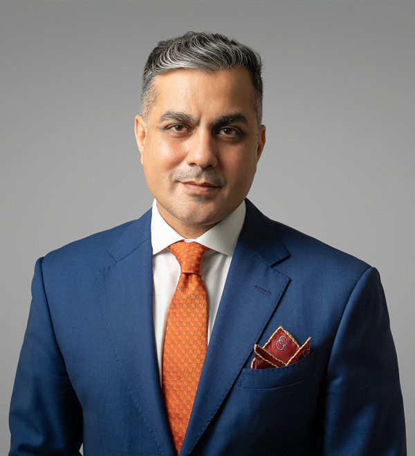Madhur Kakkar — Founder & CEO of Elevate Financial Services and Managing Partner at Quantl AI